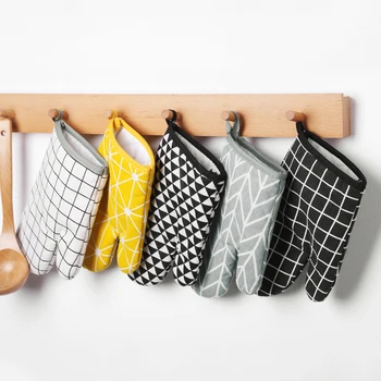 Cotton Oven Gloves Heatproof Mitten Kitchen Cooking Microwave Oven Mitts Baking Cooking BBQ Gloves Thickening Ovenwant
Cotton Oven Gloves Heatproof Mitten Kitchen Cooking Microwave Oven Mitts Baking Cooking BBQ Gloves Thickening Ovenwant