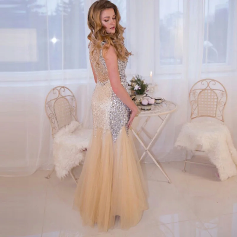 Elegan Sexy mermaid evening dress Long Abendkleider Rhinestones Bling Bling Party Prom Dresses Champagne Evening Gown
Elegan Sexy mermaid evening dress Long Abendkleider Rhinestones Bling Bling Party Prom Dresses Champagne Evening Gown