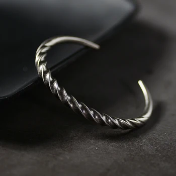 Retro Silver Titanium Steel Punk Bracelet Men Twist Horns Cuff OPen Bracelets & Bangles Men Jewelry Couple pulseira masculina
Retro Silver Titanium Steel Punk Bracelet Men Twist Horns Cuff OPen Bracelets & Bangles Men Jewelry Couple pulseira masculina