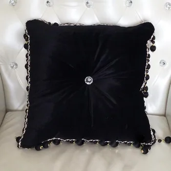 #1146 New black velvet luxury sofa cushion with filling round tassel around bed home car chair ornament wholesale
#1146 New black velvet luxury sofa cushion with filling round tassel around bed home car chair ornament wholesale
