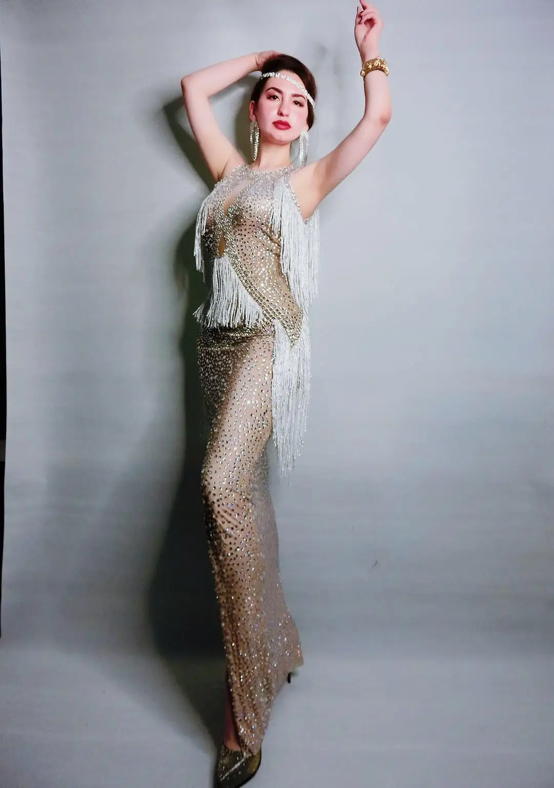 2019 Women New Sparkly Rhinestones Fringes Sexy Dress Sleeveless Tassels Long Dress Lady Singer Host Concert Stage Costume Party
2019 Women New Sparkly Rhinestones Fringes Sexy Dress Sleeveless Tassels Long Dress Lady Singer Host Concert Stage Costume Party