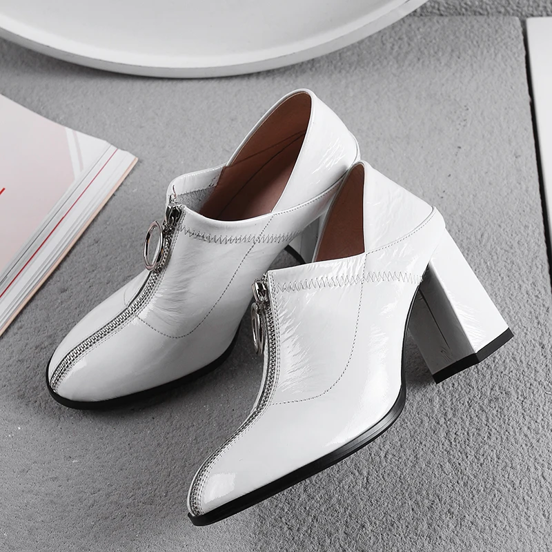 Women's genuine leather front zip high heels thick high heel high top OL style dress pumps high quality female footwear shoes
Women's genuine leather front zip high heels thick high heel high top OL style dress pumps high quality female footwear shoes