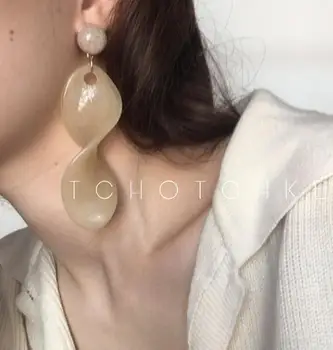 Timeless Wonder Geo twisted resin stud statement Earrings Party Gown top Brincos runway Punk rock rare pop big oversize top 8227
Timeless Wonder Geo twisted resin stud statement Earrings Party Gown top Brincos runway Punk rock rare pop big oversize top 8227