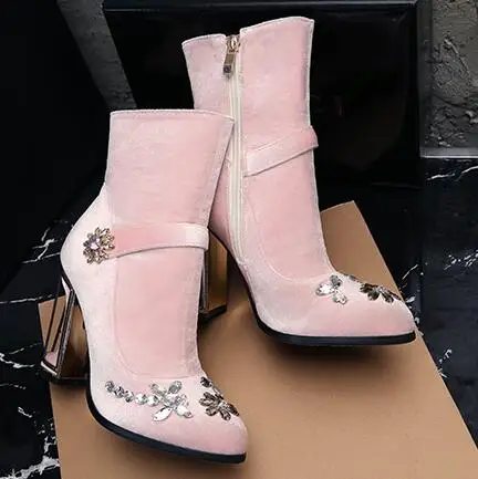 New Fashion Ankle women Boots High Heels Birdcage Leather Pink Velvet Extravagant Flowers Short Martin Boots Size Code Female
New Fashion Ankle women Boots High Heels Birdcage Leather Pink Velvet Extravagant Flowers Short Martin Boots Size Code Female