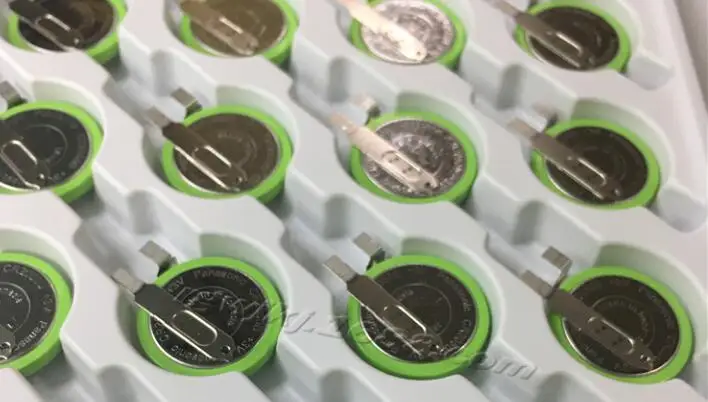 1PCS JAPAN high-temperature lithium CR2050HR CR2050B 2050 3V manganese dioxide battery Li-ion button battery with leg feet
1PCS JAPAN high-temperature lithium CR2050HR CR2050B 2050 3V manganese dioxide battery Li-ion button battery with leg feet