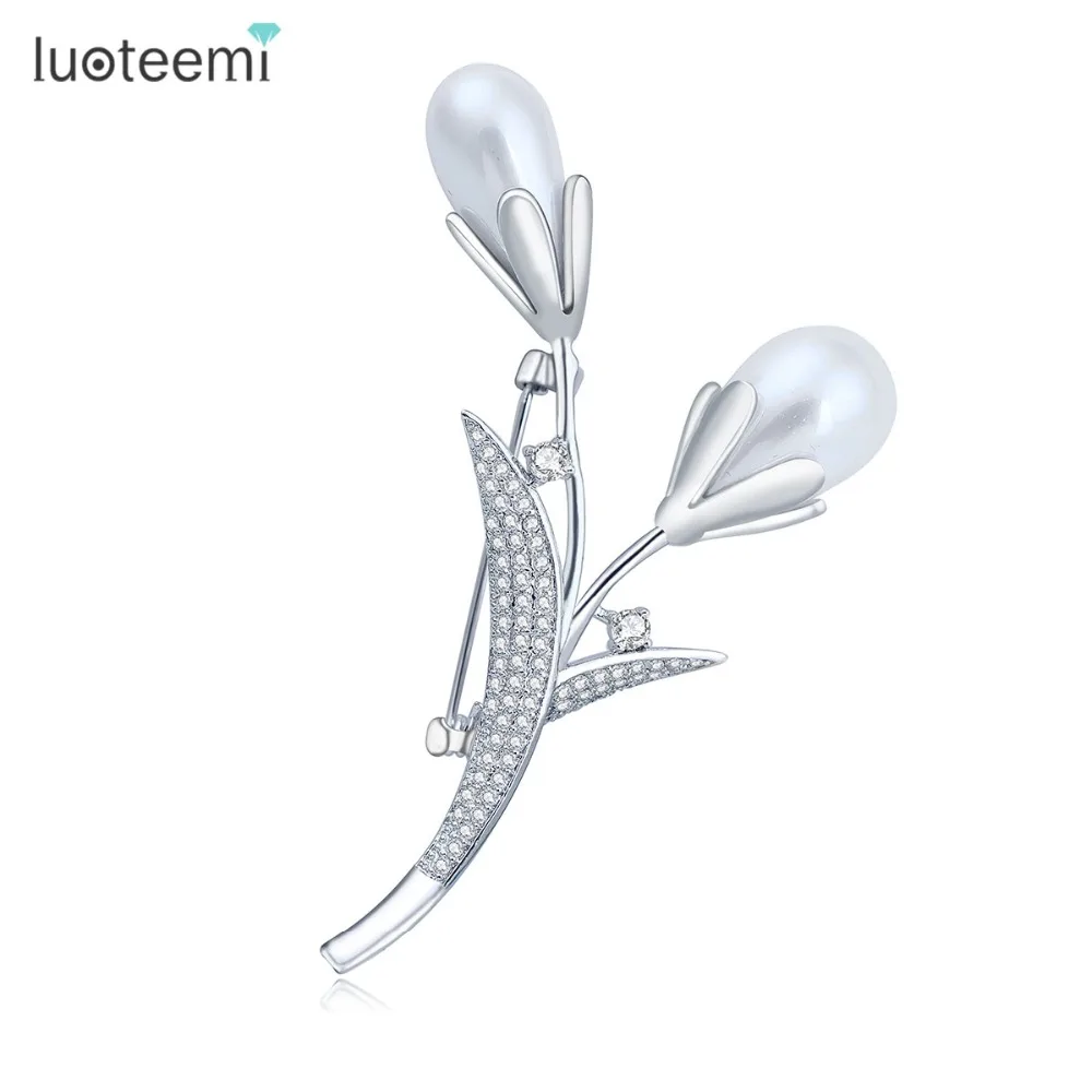 LUOTEEMI New white gold-Color Sparkling AAA Cubic Zircon Micro Pave Simulated Pearl Flower Brooch For Women Wedding Bridal Gift
LUOTEEMI New white gold-Color Sparkling AAA Cubic Zircon Micro Pave Simulated Pearl Flower Brooch For Women Wedding Bridal Gift