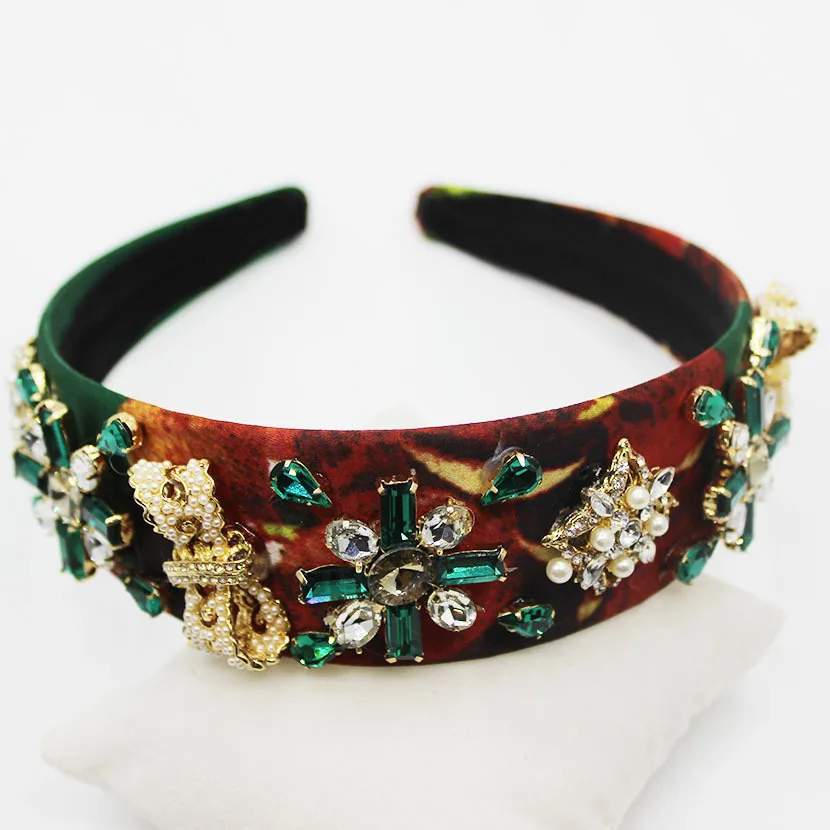 Baroque Headband Bee Bows Butterfly Gem Pearl Wild Fashion Flower Hairband T Stage Catwalk Hair Accessories Crystal Head Bands
Baroque Headband Bee Bows Butterfly Gem Pearl Wild Fashion Flower Hairband T Stage Catwalk Hair Accessories Crystal Head Bands