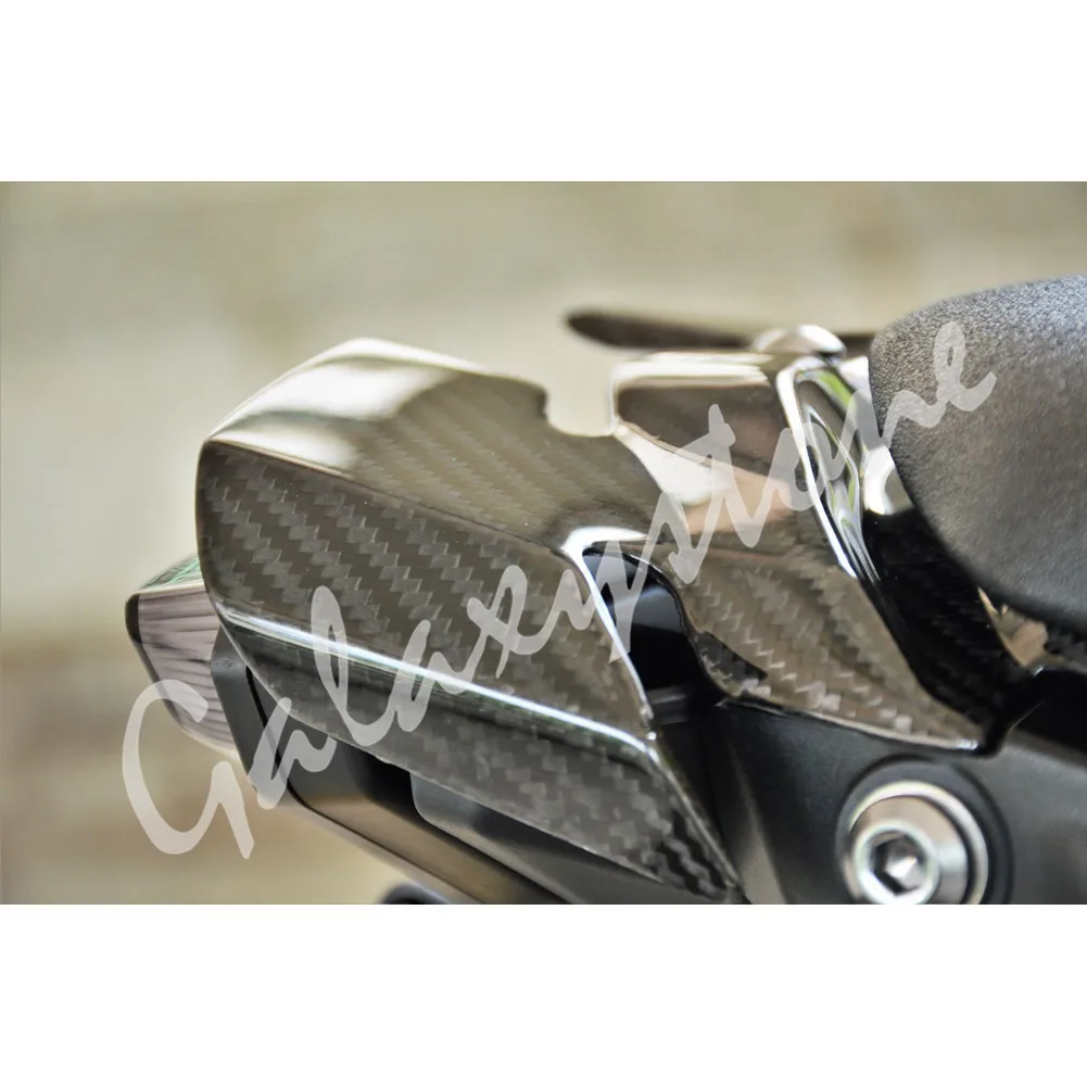 3K Twill for Yamaha MT-10 2016 2017 2018 / MT-10 SP Carbon Fibre Tail Light Cover
3K Twill for Yamaha MT-10 2016 2017 2018 / MT-10 SP Carbon Fibre Tail Light Cover