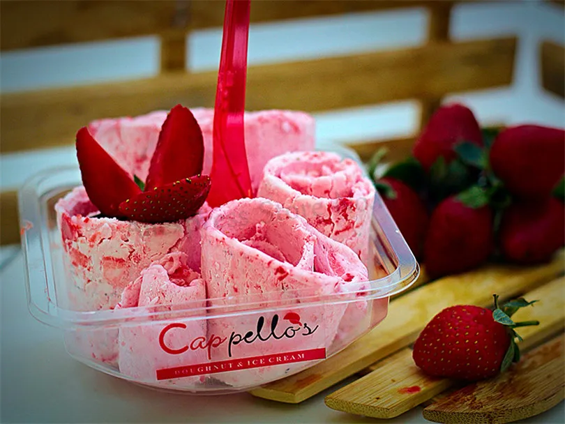 strawberry-ice-cream-fresh-goreng-gulung-thailand-roll-donughts-sundae-lover-chocolate-cappellos (1)
