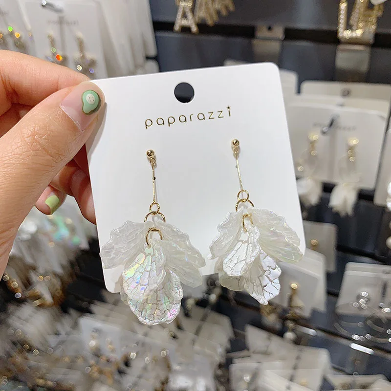 Trendy Shell Irregular Women Dangle Earrings Shell Long Flower Earrings Drop Earrings Jewelry Earrings Statement Jewelry
Trendy Shell Irregular Women Dangle Earrings Shell Long Flower Earrings Drop Earrings Jewelry Earrings Statement Jewelry