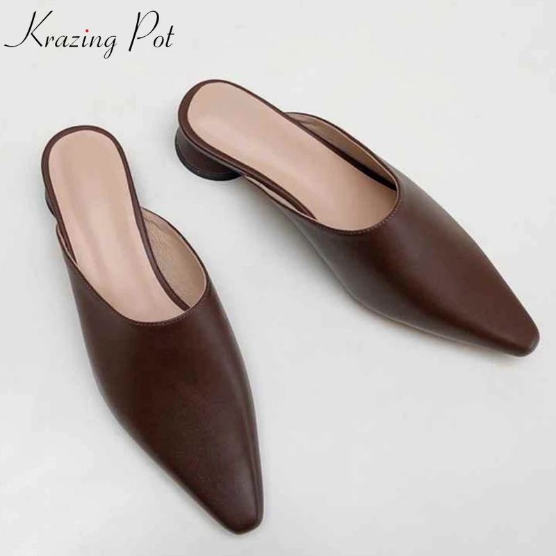 Krazing Pot 2019 full grain leather retro vintage round 4 cm med heels slip on mules pointed toe high fashion female sandals L19
Krazing Pot 2019 full grain leather retro vintage round 4 cm med heels slip on mules pointed toe high fashion female sandals L19