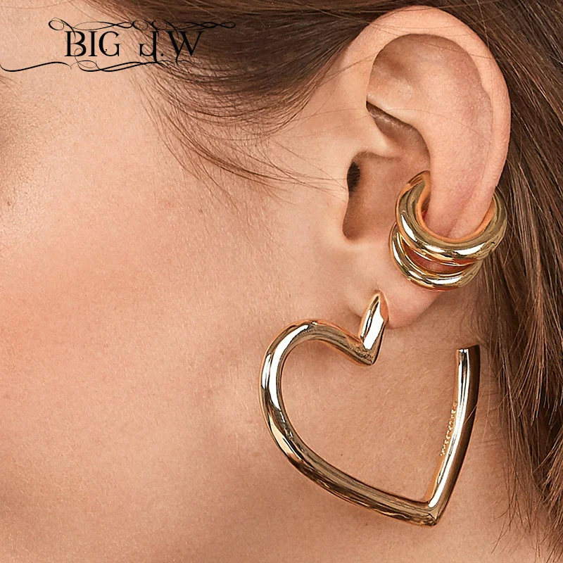 BIG J.W 2 PCS Gold Color Zinc Alloy Round Ear Cuffs Clip Earring For Women Korean Fashion Ladies Ear Clip without Puncture
BIG J.W 2 PCS Gold Color Zinc Alloy Round Ear Cuffs Clip Earring For Women Korean Fashion Ladies Ear Clip without Puncture
