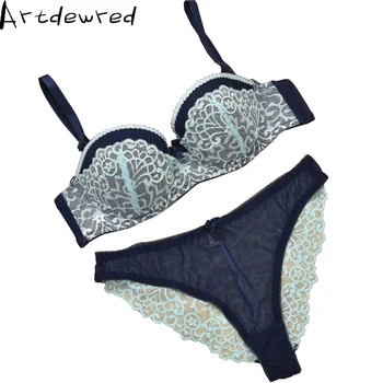 French high-end sexy Hollow out pants romantic temptation lace bra set young women underwear set push up lade bra and panty set
French high-end sexy Hollow out pants romantic temptation lace bra set young women underwear set push up lade bra and panty set