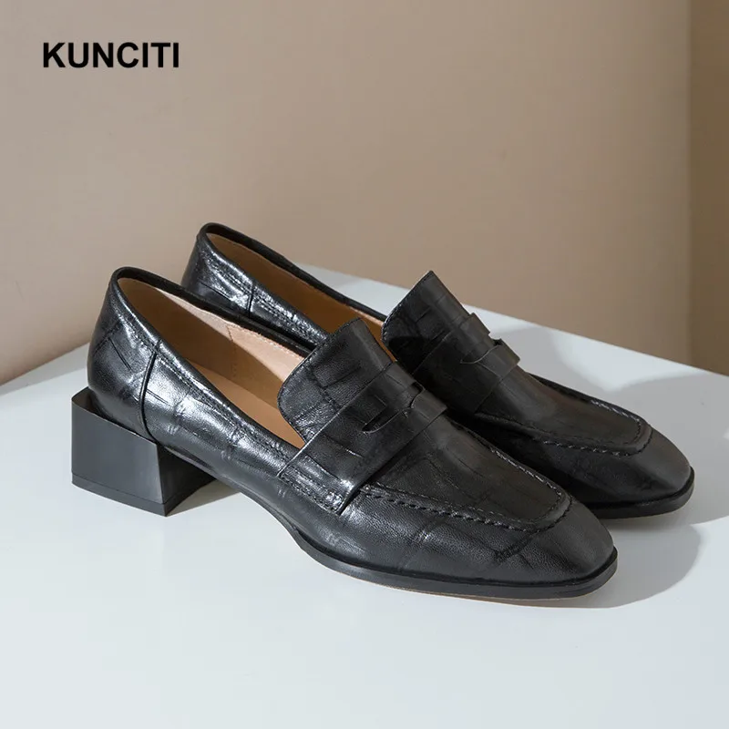 2019 Pumps Women Shoes Embossed Leather Ladies Office Shoes Square Toe Mary Jane Shoes European Formal Lotita Shoes G941
2019 Pumps Women Shoes Embossed Leather Ladies Office Shoes Square Toe Mary Jane Shoes European Formal Lotita Shoes G941
