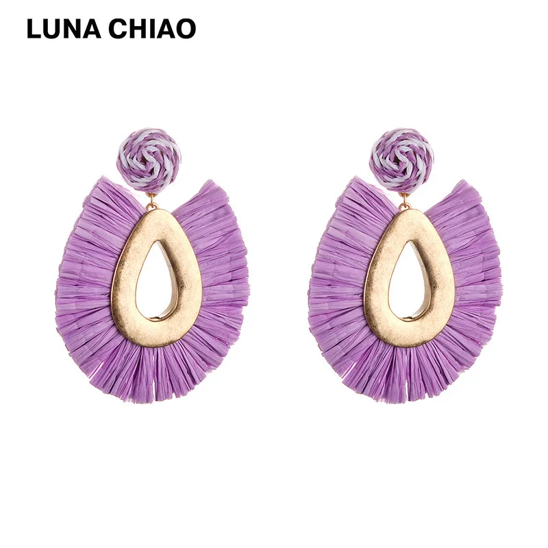 LUNA CHIAO Fashion Big Water Drop Worn Gold Plating Big Water Drop Shape Raffia Earrings Statement Earring
LUNA CHIAO Fashion Big Water Drop Worn Gold Plating Big Water Drop Shape Raffia Earrings Statement Earring