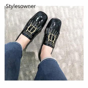 Stylesowner Star Style Mature Square Toe Woman Pumps Shoes Black Solid color Low Heels Hand-made with Rivet Fashion Female Pumps 
Stylesowner Star Style Mature Square Toe Woman Pumps Shoes Black Solid color Low Heels Hand-made with Rivet Fashion Female Pumps