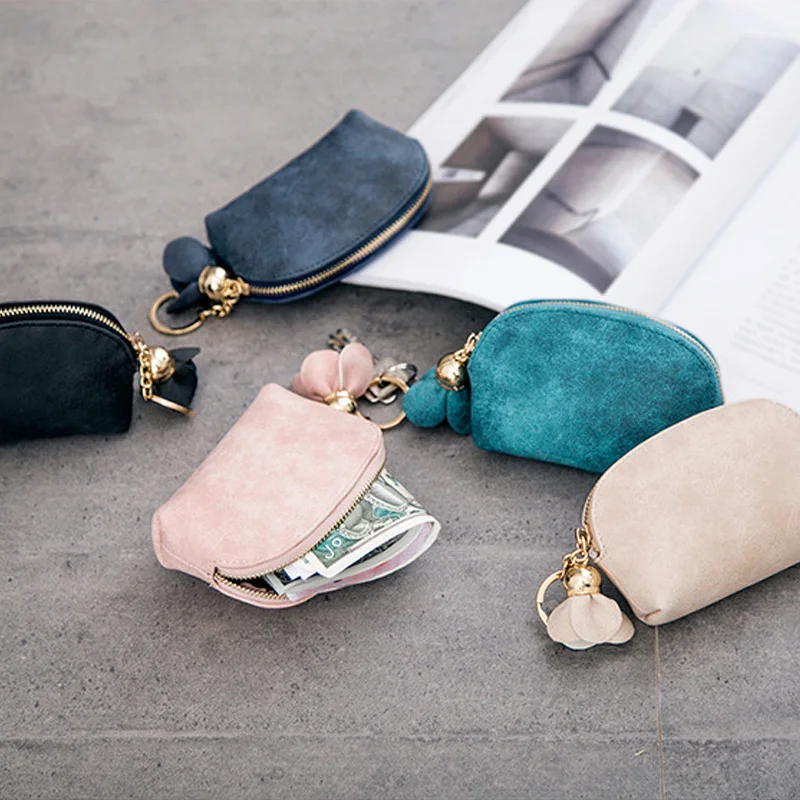 Women Soft Leather Coin Purse Storage Bag Mini Key Chain Bag with Flower Pendant Female Girls Zipper Coin Bags Organizer
Women Soft Leather Coin Purse Storage Bag Mini Key Chain Bag with Flower Pendant Female Girls Zipper Coin Bags Organizer