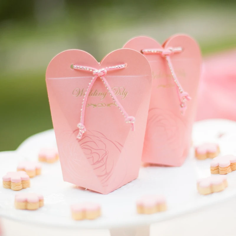 20pcs Pink Rose Candy Box Wedding Party Favor Gift Box Cookies Candy Chocolate Gift Packaging Box Small Snack Bag Party Supplies
20pcs Pink Rose Candy Box Wedding Party Favor Gift Box Cookies Candy Chocolate Gift Packaging Box Small Snack Bag Party Supplies