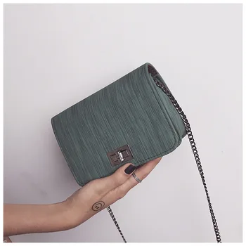2018 Professional Waterproof Travel Bag Women Stylish Bag Summer Solid Vintage Female Casual Bag
2018 Professional Waterproof Travel Bag Women Stylish Bag Summer Solid Vintage Female Casual Bag