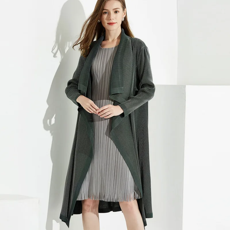 LANMREM 2019 Autumn New Casual Fashion Women Loose Plus Solid Color Pleated Line Road Lapel Long Sleeve Cardigan Coat TC868
LANMREM 2019 Autumn New Casual Fashion Women Loose Plus Solid Color Pleated Line Road Lapel Long Sleeve Cardigan Coat TC868