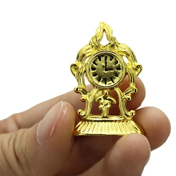1 Piece 1/12 Miniature Golden Retro Small Clock Mini Dollhouse Furniture Accessories
1 Piece 1/12 Miniature Golden Retro Small Clock Mini Dollhouse Furniture Accessories