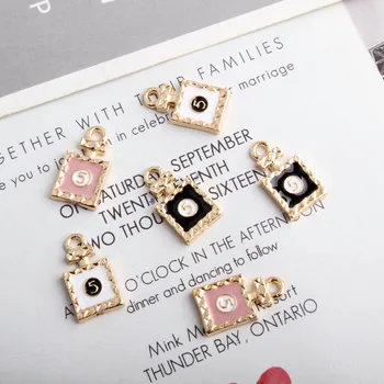 10pcs/lot Oil Drop Perfume Bottle Charms Metal Pendants Earring Enamel Charms Fashion Jewelry Accessories YZ248
10pcs/lot Oil Drop Perfume Bottle Charms Metal Pendants Earring Enamel Charms Fashion Jewelry Accessories YZ248