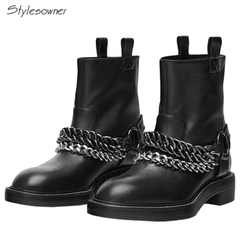 Stylesowner Brand Leather Women Boots Luxury Metal Chains Ankle Boots For Women Hot Warm Plush Women Punk Winter Black Boots
Stylesowner Brand Leather Women Boots Luxury Metal Chains Ankle Boots For Women Hot Warm Plush Women Punk Winter Black Boots