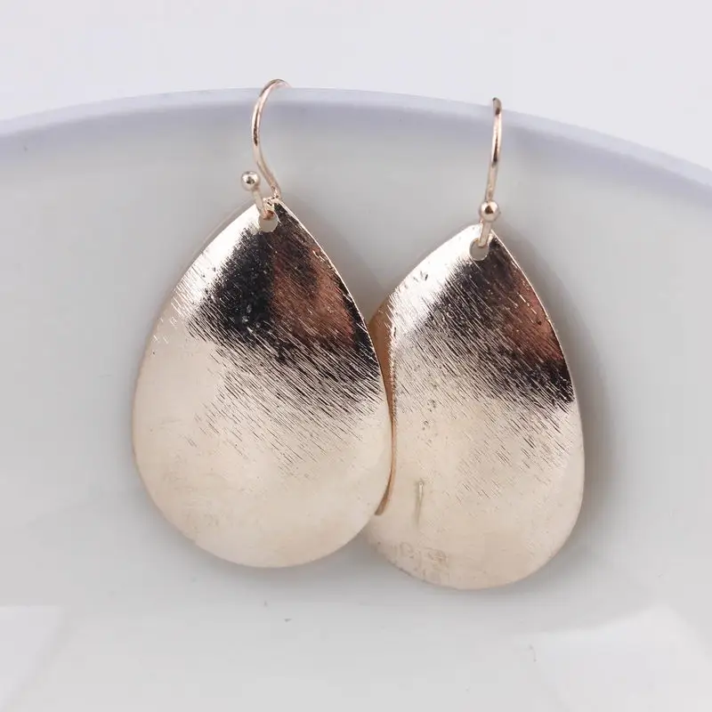 2018 Hot Fashion Mini Zinc Alloy Dull Polish Teardrop Earrings for Women Famous Designer Jewelry pendientes mujer moda Wholesale
2018 Hot Fashion Mini Zinc Alloy Dull Polish Teardrop Earrings for Women Famous Designer Jewelry pendientes mujer moda Wholesale