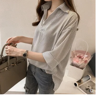 Women Blouses New 2019 Korean Version Loose Slim And Striped Blouse With Three Quarter Sleeves Casual Women Shirts
Women Blouses New 2019 Korean Version Loose Slim And Striped Blouse With Three Quarter Sleeves Casual Women Shirts