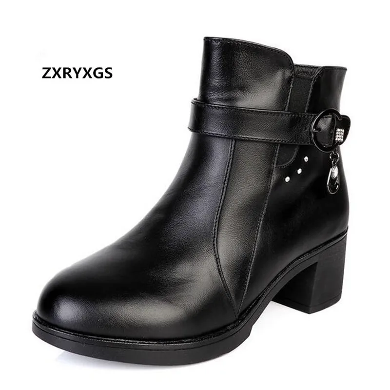 ZXRYXGS Brand Boots Autumn and Winter Ankle Boots 2018 New Rhinestone Thick Heel Shoes Woman Genuine Leather Boots Martin Boots
ZXRYXGS Brand Boots Autumn and Winter Ankle Boots 2018 New Rhinestone Thick Heel Shoes Woman Genuine Leather Boots Martin Boots