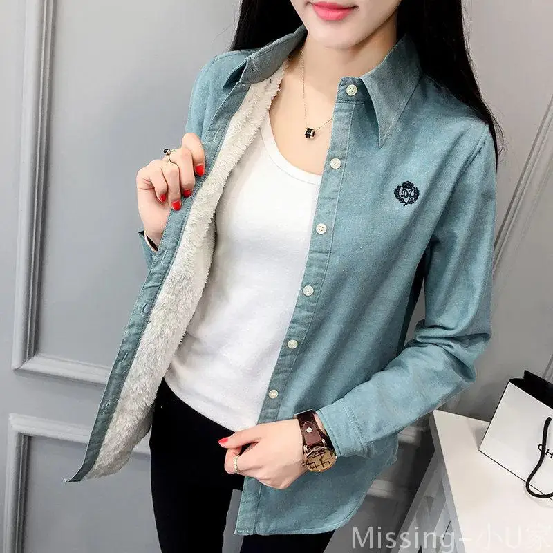 Thick velvet Blusas winter cotton long-sleeved women's solid shirt flannel blouses feminina chemise femme camisas femenina tops
Thick velvet Blusas winter cotton long-sleeved women's solid shirt flannel blouses feminina chemise femme camisas femenina tops