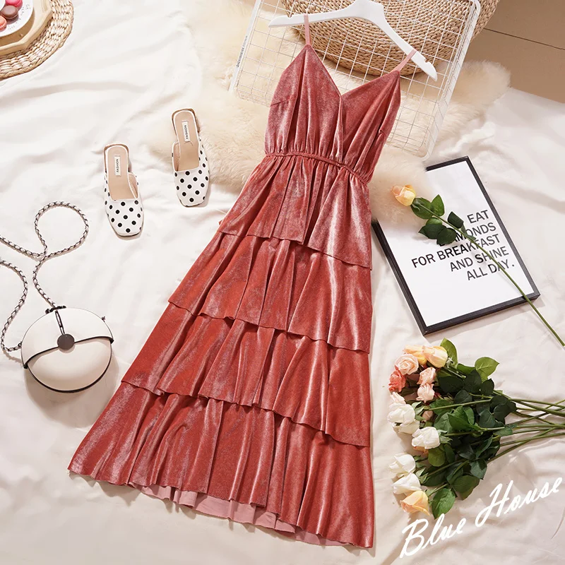 SKOONHEID Summer Sleeveless Velour Tiered Strap Long Dress Holiday A-Line casacding ruffle sundress elegant velvet party dress
SKOONHEID Summer Sleeveless Velour Tiered Strap Long Dress Holiday A-Line casacding ruffle sundress elegant velvet party dress