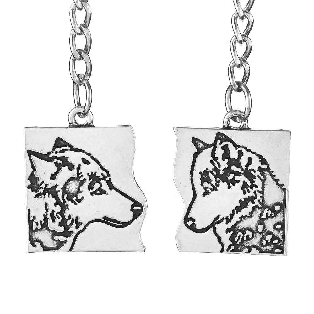 1pc Couples Wolf Pendant Keychain Nordic Viking Talisman Lover's Gift Best Friend Jewelry
1pc Couples Wolf Pendant Keychain Nordic Viking Talisman Lover's Gift Best Friend Jewelry