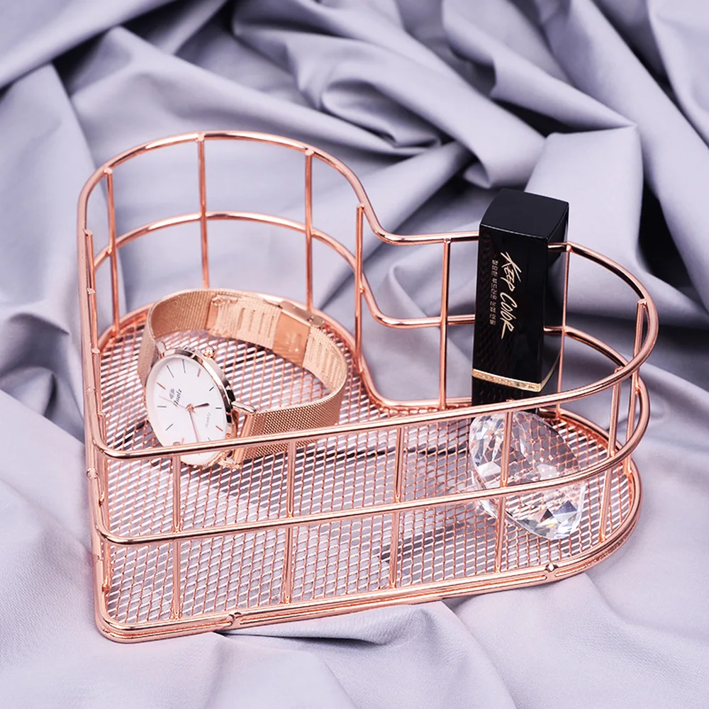 Nordic Simplicity Style Metal Heart-shaped Iron Storage Basket Holder Cosmetic Sundries Rose Gold Fruit Basket Organizer
Nordic Simplicity Style Metal Heart-shaped Iron Storage Basket Holder Cosmetic Sundries Rose Gold Fruit Basket Organizer