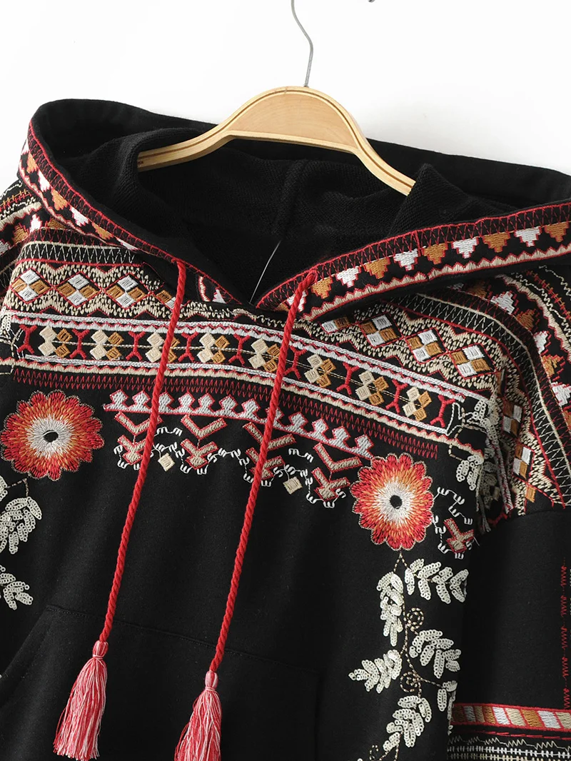 ShejoinSheenjoy Hooded Long Sleeve Loose Hoodies Women Fashion Black Vintage Floral Geometric Embroidery Sweatshirt Pullovers (11)