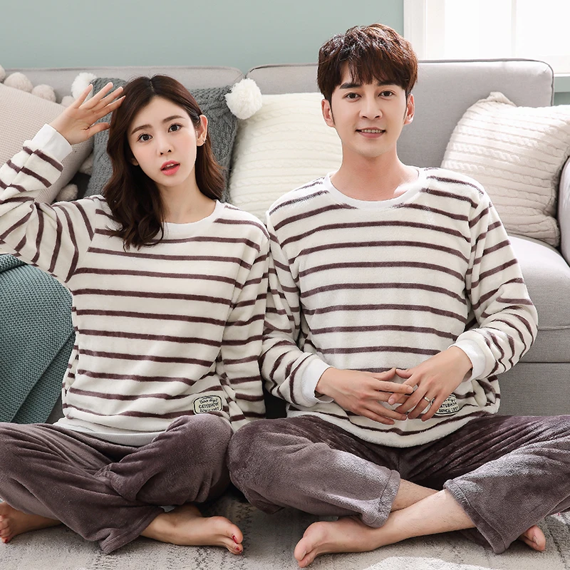 2018 Winter Couples Casual Striped Thick Warm Flannel Pajamas Sets Women Long Sleeve Coral Velvet Pyjamas Men Sleepwear Homewear
2018 Winter Couples Casual Striped Thick Warm Flannel Pajamas Sets Women Long Sleeve Coral Velvet Pyjamas Men Sleepwear Homewear