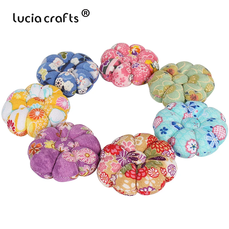 1pcs Random Printed Flower Pumpkin Shaped Needle Pin Cushion Sewing Kit For Home Sewing Tools Stitch Needlework DIY Crafts
1pcs Random Printed Flower Pumpkin Shaped Needle Pin Cushion Sewing Kit For Home Sewing Tools Stitch Needlework DIY Crafts