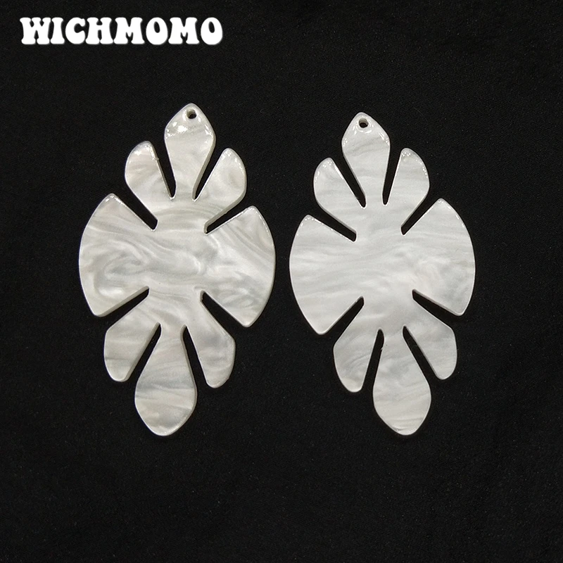 New 51*29mm 4 Pieces High Quality Acrylic White Smooth Flowers Charms Pendant for DIY Earring Jewelry Making Finding Accessories
New 51*29mm 4 Pieces High Quality Acrylic White Smooth Flowers Charms Pendant for DIY Earring Jewelry Making Finding Accessories