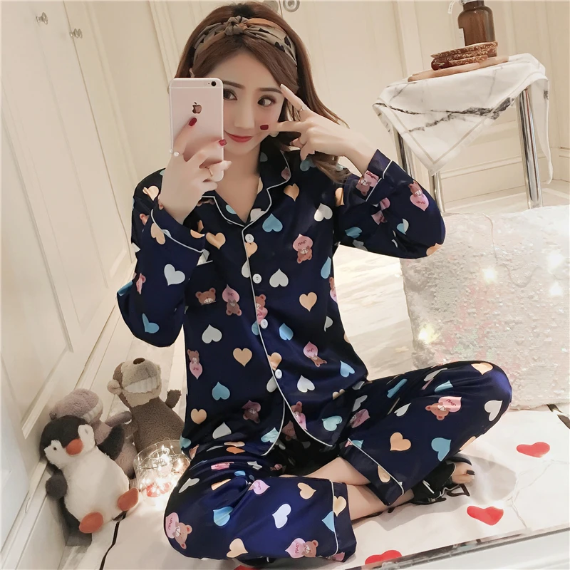 2019 Long Sleeve Silk Pajamas sets for women Spring Women Summer sleepwear suit Pijama Sleepwear Pyjamas Plus Size Nightwear Set
2019 Long Sleeve Silk Pajamas sets for women Spring Women Summer sleepwear suit Pijama Sleepwear Pyjamas Plus Size Nightwear Set