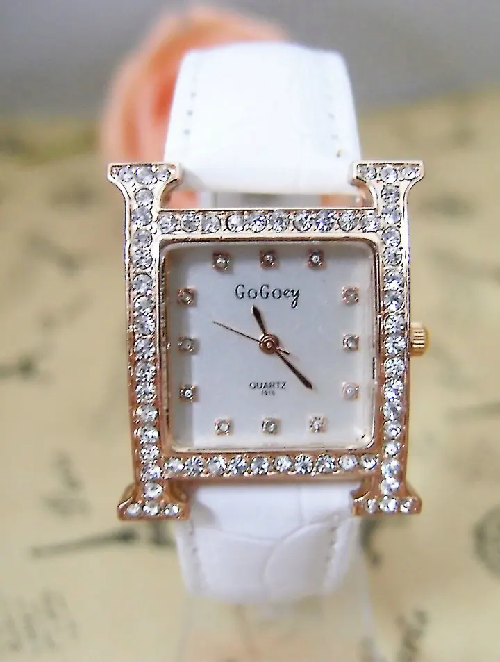 Fashion gogoey brand Rhinestone leather strap watch women Ladies dress quartz wristwatch Relogio Feminino go051
Fashion gogoey brand Rhinestone leather strap watch women Ladies dress quartz wristwatch Relogio Feminino go051