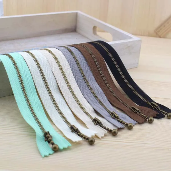 metal bronze teenth water-drop slider nylon fabric zippers 20cm with 6 optional colors for bags craft sewing
metal bronze teenth water-drop slider nylon fabric zippers 20cm with 6 optional colors for bags craft sewing