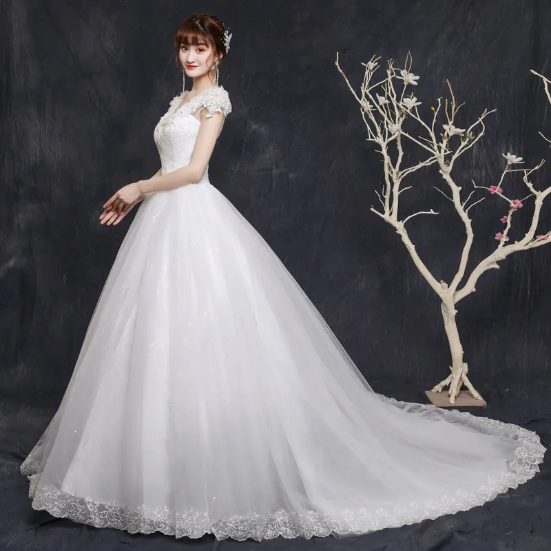 Sweet Floral Wedding Gowns 2019 with Long Trains 2019 Bridal Dress Ball Gown Lace Tulle O neck Fall Autumn Spring Season Plus
Sweet Floral Wedding Gowns 2019 with Long Trains 2019 Bridal Dress Ball Gown Lace Tulle O neck Fall Autumn Spring Season Plus