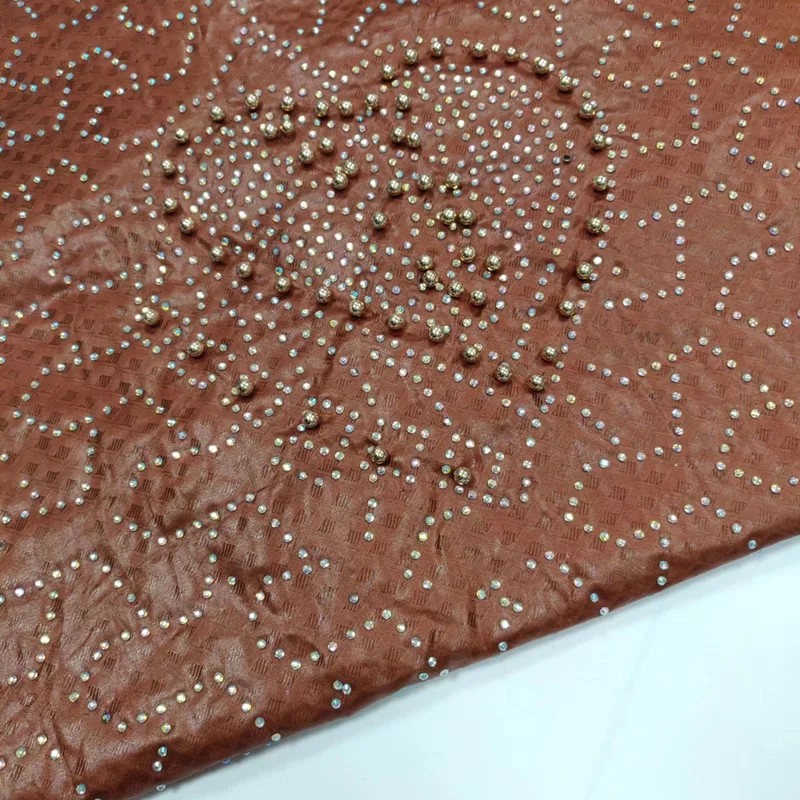 (5yards/pc 2.1kg ) soft and perfumed African bazin riche fabric high quality with rhinestones and beads for party dress BLW24
(5yards/pc 2.1kg ) soft and perfumed African bazin riche fabric high quality with rhinestones and beads for party dress BLW24
