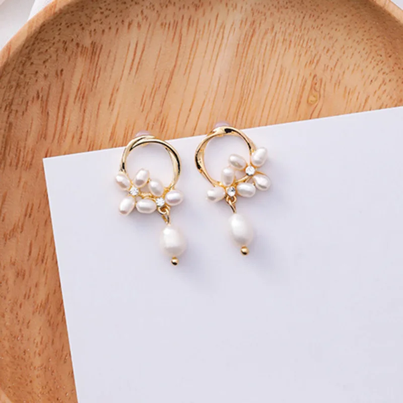 Korean Chic Wire Wrap Gold Color Loop Baroque Pearls Earrings For Women Korean Fashion Small Drop Earring Jewelry For Party
Korean Chic Wire Wrap Gold Color Loop Baroque Pearls Earrings For Women Korean Fashion Small Drop Earring Jewelry For Party