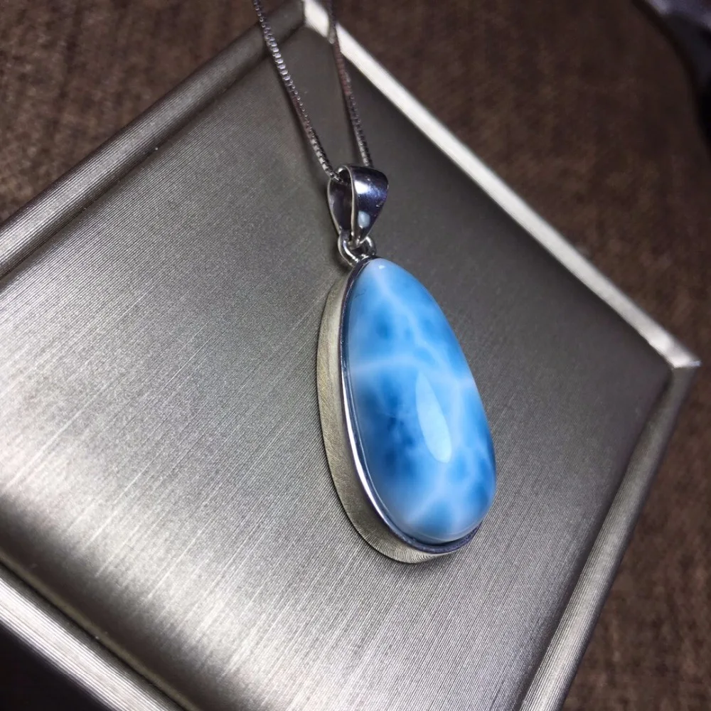 Fine Jewelry Real 925 Steling Silver s925 100% Natural Larimar Stone 7.36grams Gemstone Female Pendant Necklaces Christmas Gift
Fine Jewelry Real 925 Steling Silver s925 100% Natural Larimar Stone 7.36grams Gemstone Female Pendant Necklaces Christmas Gift