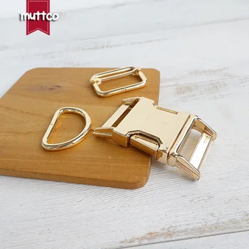 10sets/lot (metal buckle+adjust buckle+D ring/set) DIY Dog Collar pet products 3.0cm webbing zinc alloy buckle adjust buckles
10sets/lot (metal buckle+adjust buckle+D ring/set) DIY Dog Collar pet products 3.0cm webbing zinc alloy buckle adjust buckles