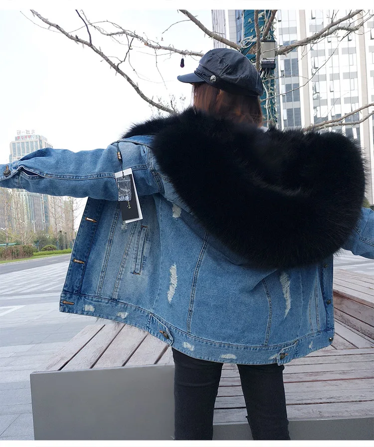 2018 Winter Jacket Women Real Fur Coat Parka Real raccoon collar fox Fur liner bomber Denim jacket Streetwear ins fashion
2018 Winter Jacket Women Real Fur Coat Parka Real raccoon collar fox Fur liner bomber Denim jacket Streetwear ins fashion