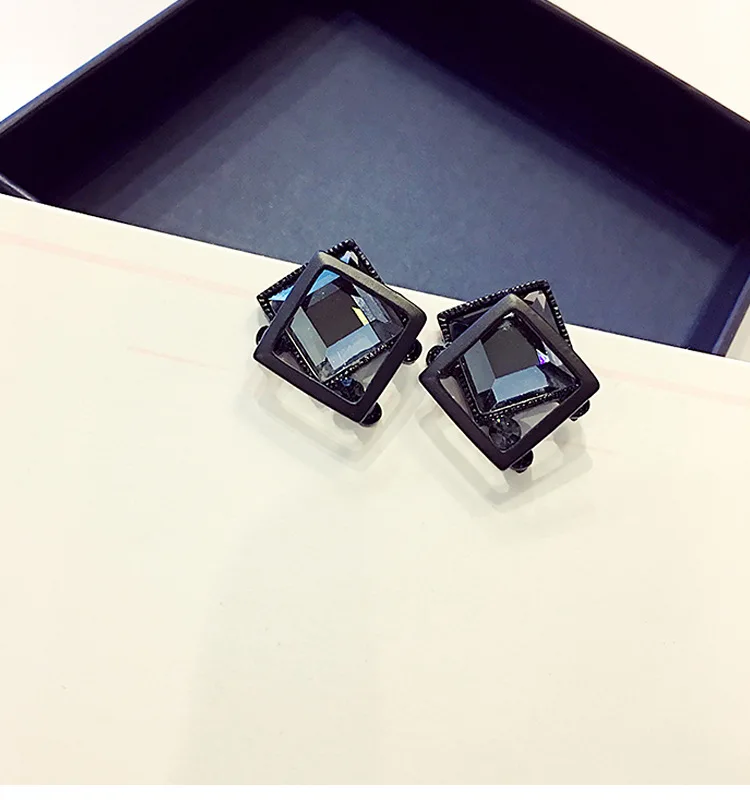 2019 Personality New Fashion Geometric Metal Women's Classic Earrings Simple Creative Earrings New Style Women's Jewelry
2019 Personality New Fashion Geometric Metal Women's Classic Earrings Simple Creative Earrings New Style Women's Jewelry