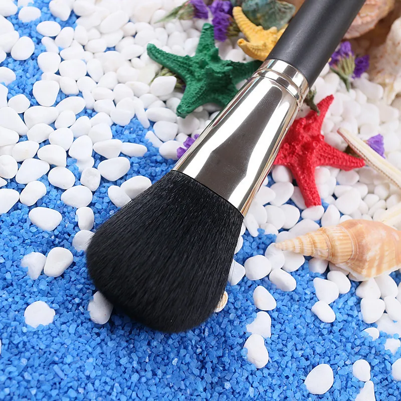 1pcs professional loose powder blush makeup brush Brightening trimming concealer brush Basic beauty tools
1pcs professional loose powder blush makeup brush Brightening trimming concealer brush Basic beauty tools