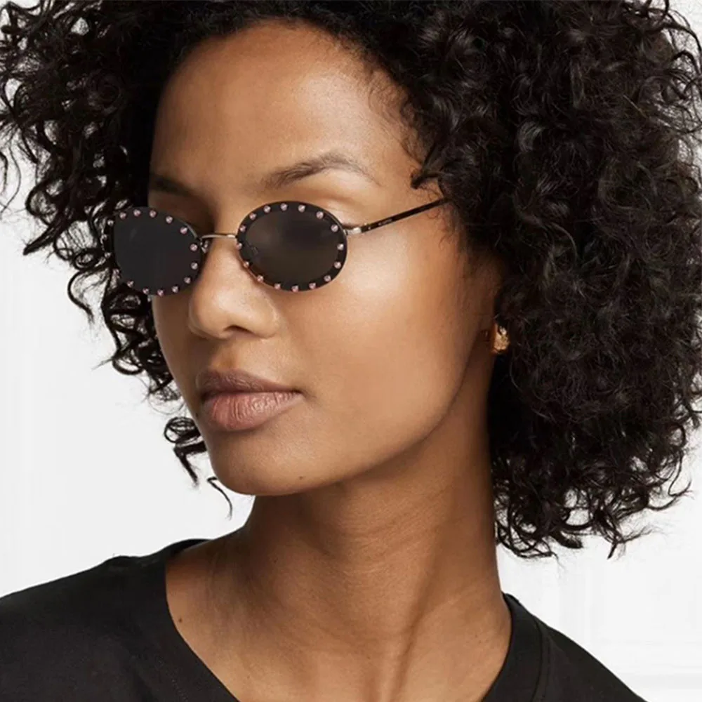New 2019 round diamond mosaic sunglasses women luxury ladies oval metal pink red occhiali da sole Lunette vintage trendy shade
New 2019 round diamond mosaic sunglasses women luxury ladies oval metal pink red occhiali da sole Lunette vintage trendy shade